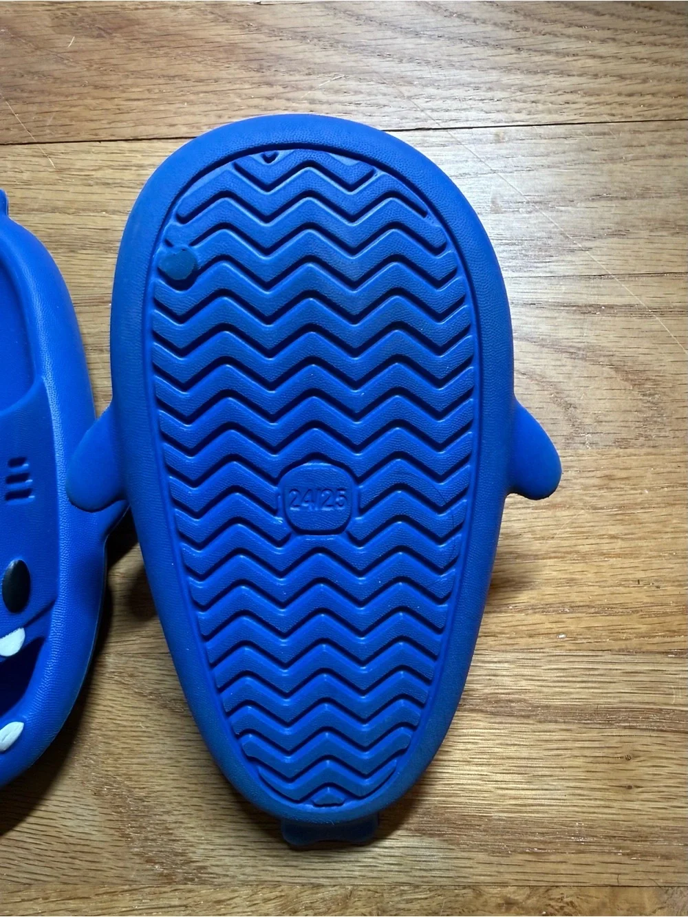 Kids Shark Slides Blue size 24/25 or toddler size 8-9